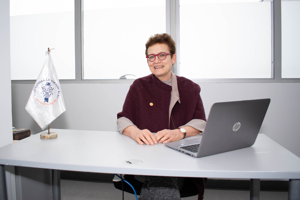 Dra. Lieve Coppin realiza ponencia sobre la investigación turística en Congreso nacional