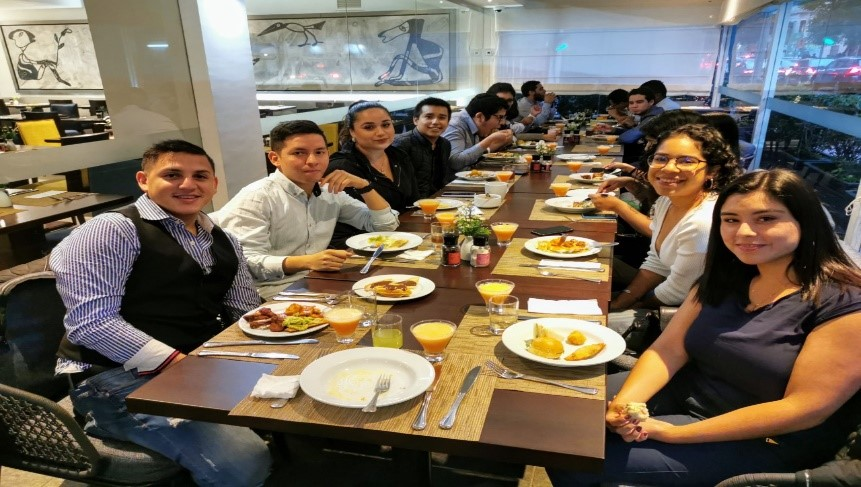 Alumnos de la Universidad Le Cordon Bleu visitaron el Hotel Casa Andina Premium de Miraflores.