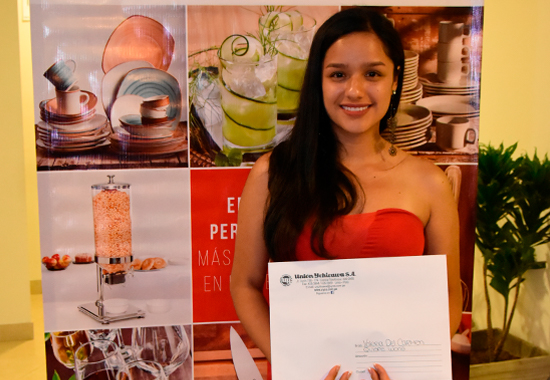 Unión Ychicawa entrega premio al “Emprendedor Gastronómico”